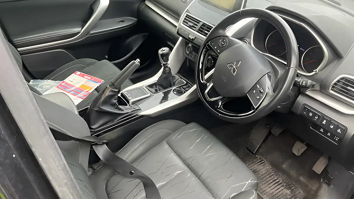 Used 2018 Mitsubishi Eclipse Cross 3 Black - Interior and Exterior details 8
