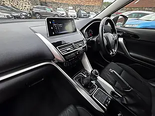 Used 2018 Mitsubishi Eclipse Cross 3 Pearlescent White - Interior and Exterior details 11