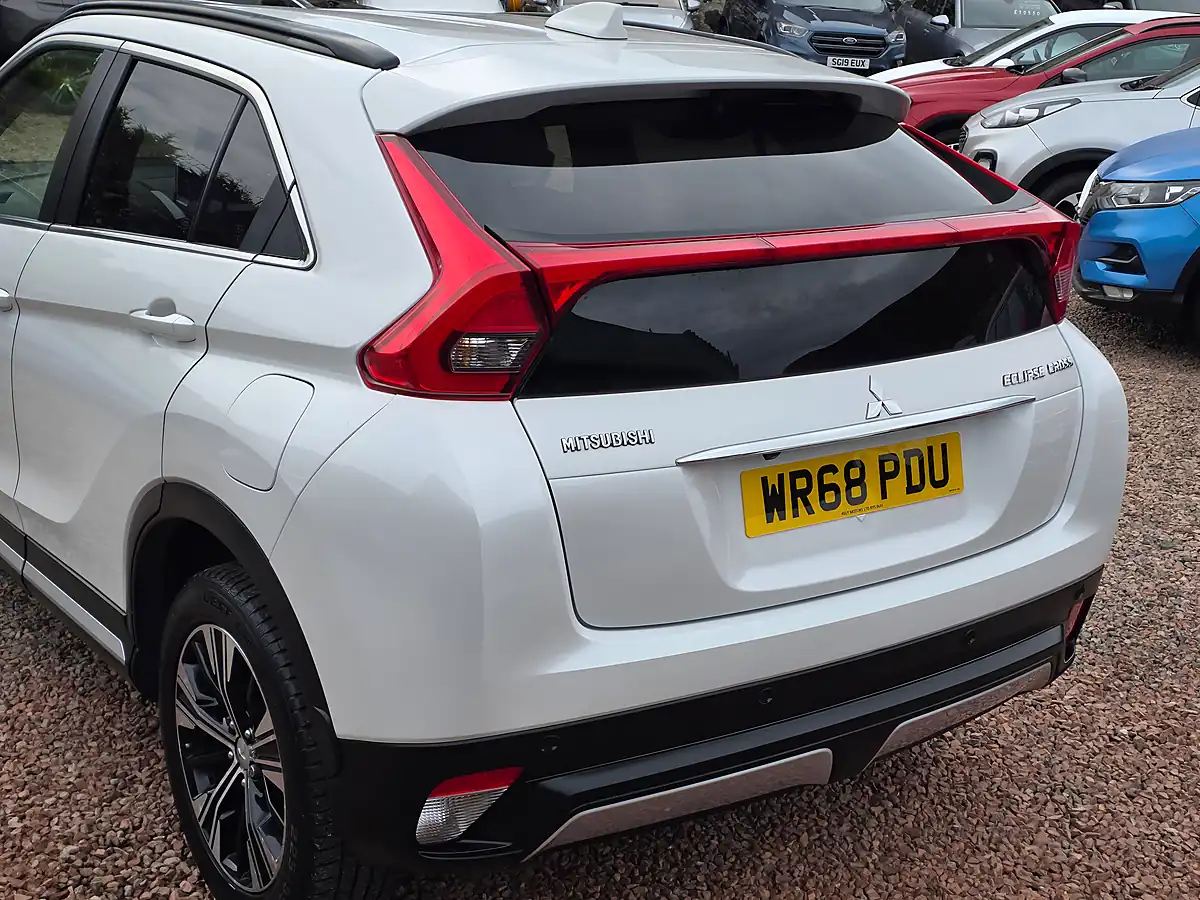 Used 2018 Mitsubishi Eclipse Cross 3 Pearlescent White - Interior and Exterior details 16