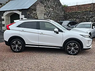 Used 2018 Mitsubishi Eclipse Cross 3 Pearlescent White - Interior and Exterior details 19
