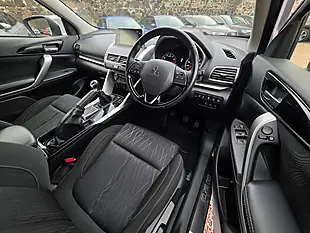 Used 2018 Mitsubishi Eclipse Cross 3 Pearlescent White - Interior and Exterior details 8
