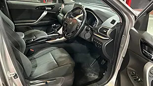 Used 2018 Mitsubishi Eclipse Cross 3 Silver - Interior and Exterior details 9