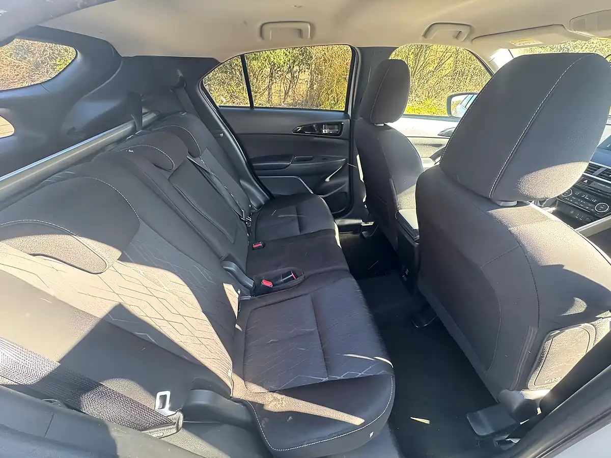 Used 2018 Mitsubishi Eclipse Cross 3 White - Interior and Exterior details 10