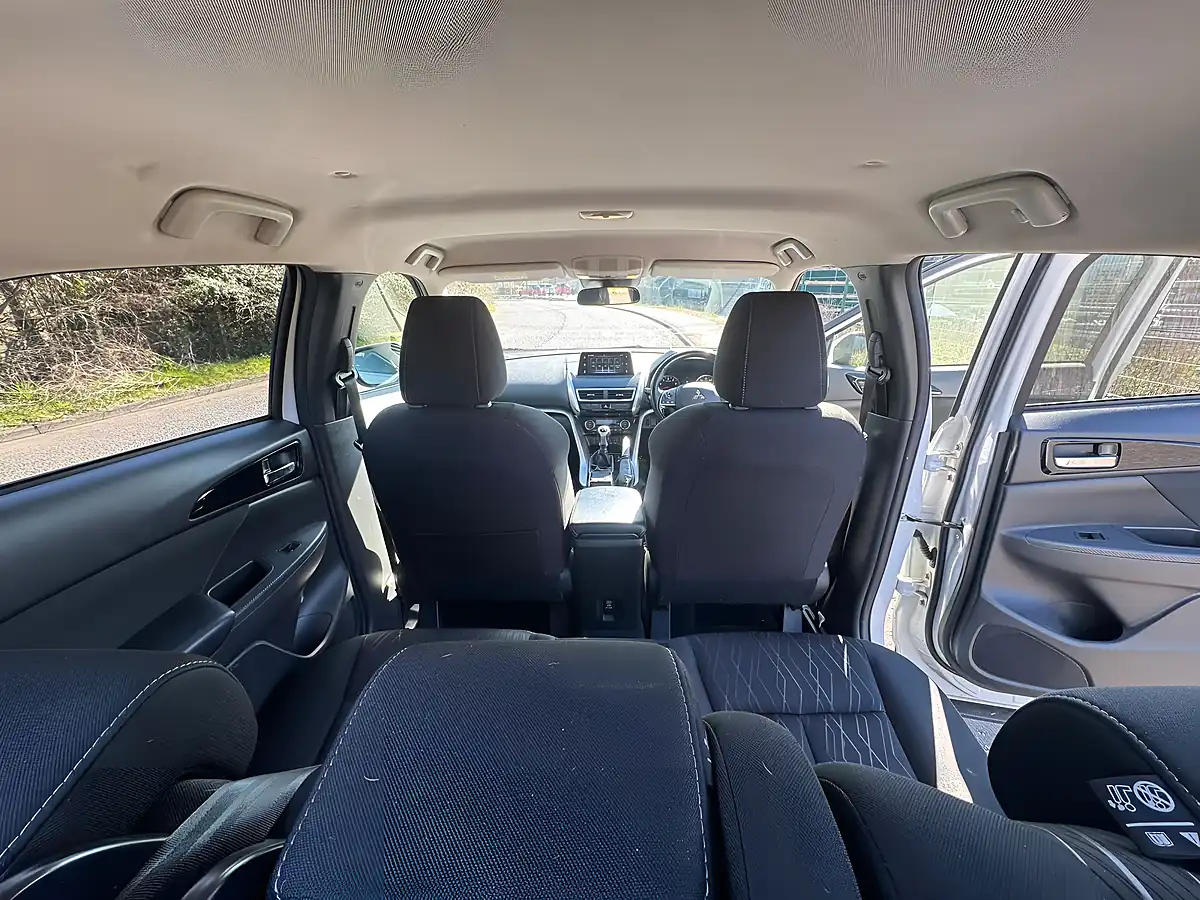 Used 2018 Mitsubishi Eclipse Cross 3 White - Interior and Exterior details 13