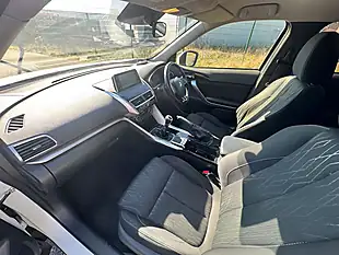 Used 2018 Mitsubishi Eclipse Cross 3 White - Interior and Exterior details 15