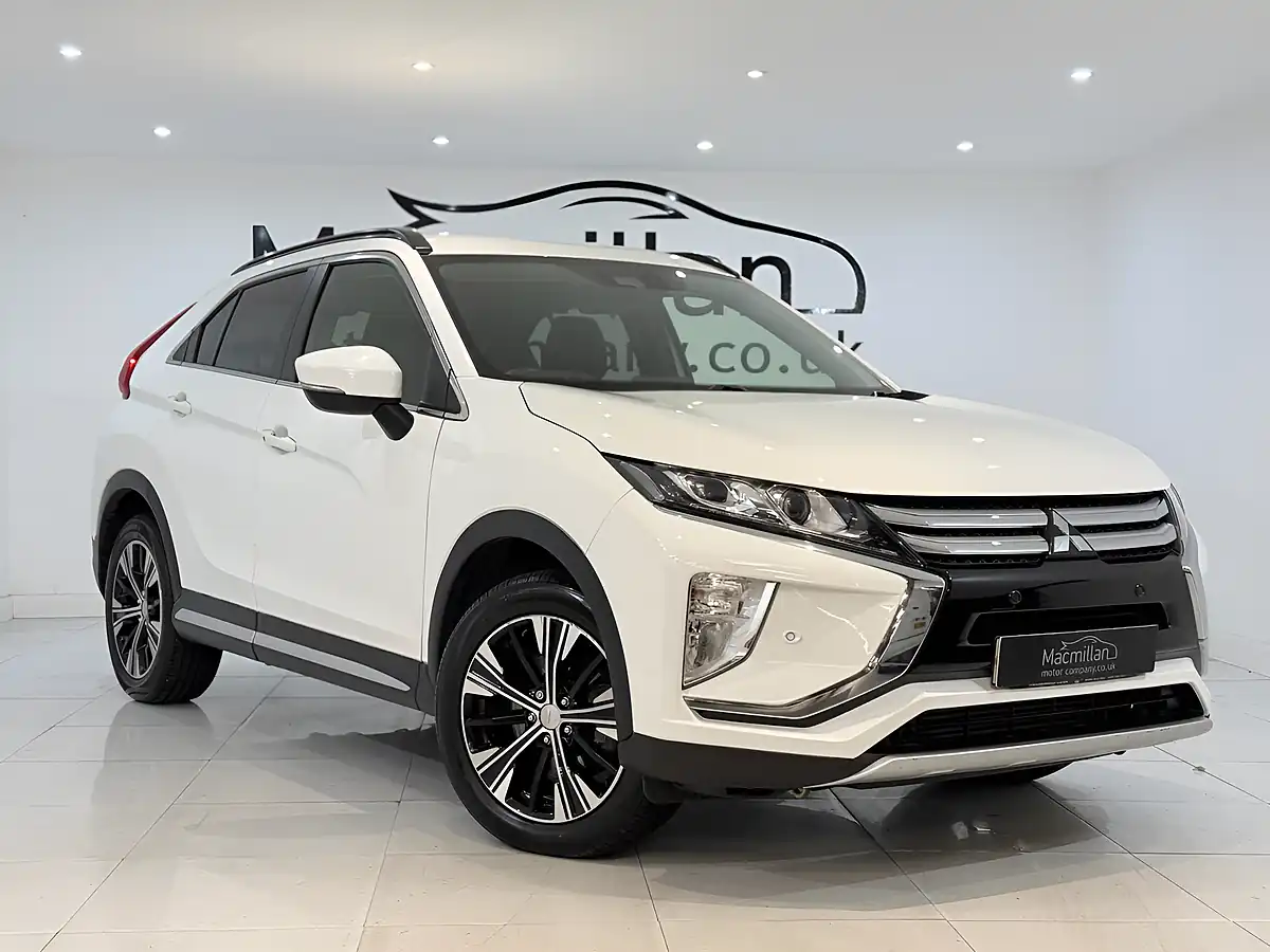 Used 2018 Mitsubishi Eclipse Cross 3 White - Interior and Exterior details 3