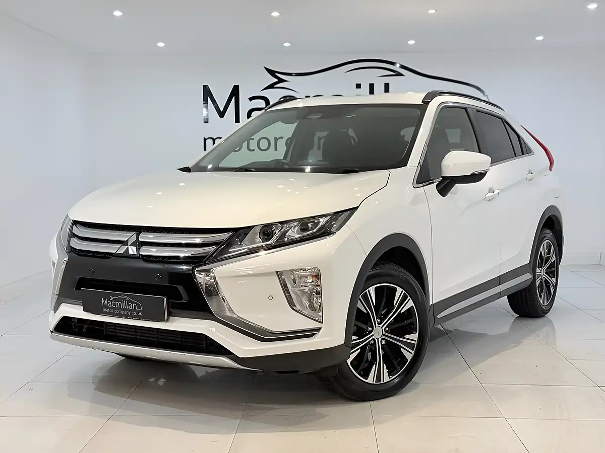 Used 2018 Mitsubishi Eclipse Cross 3 White - Interior and Exterior details 5