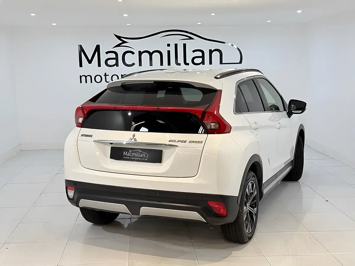 Used 2018 Mitsubishi Eclipse Cross 3 White - Interior and Exterior details 9
