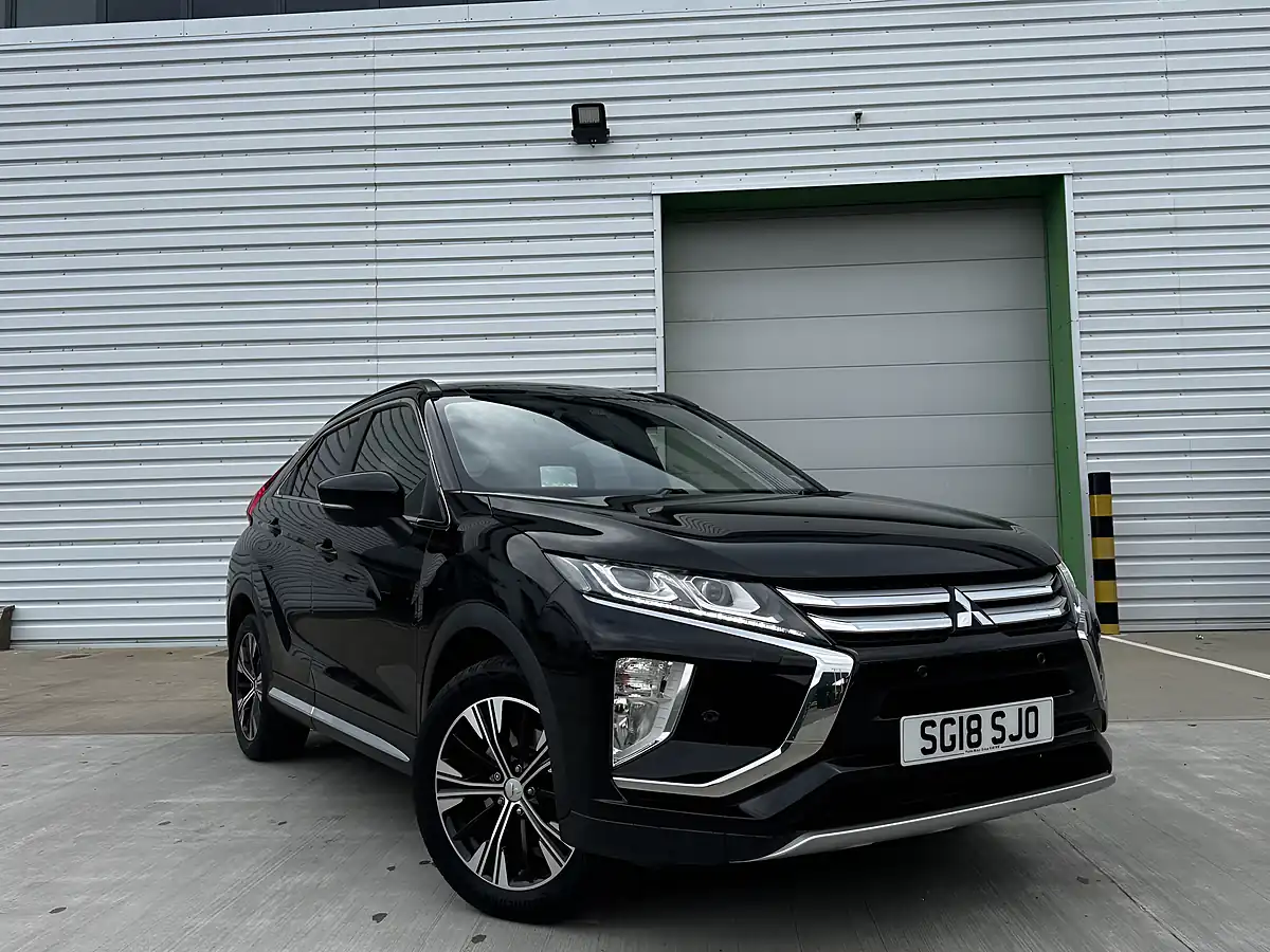Used 2018 Mitsubishi Eclipse Cross 4 Black - Front View