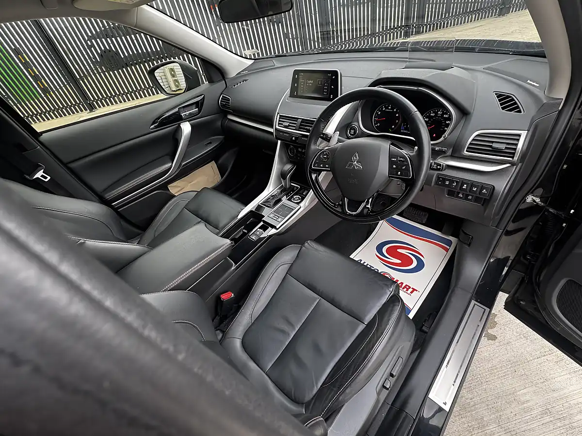 Used 2018 Mitsubishi Eclipse Cross 4 Black - Interior and Exterior details 10