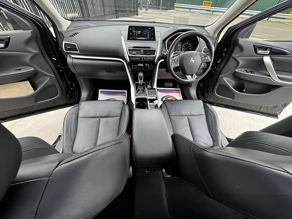 Used 2018 Mitsubishi Eclipse Cross 4 Black - Interior and Exterior details 13