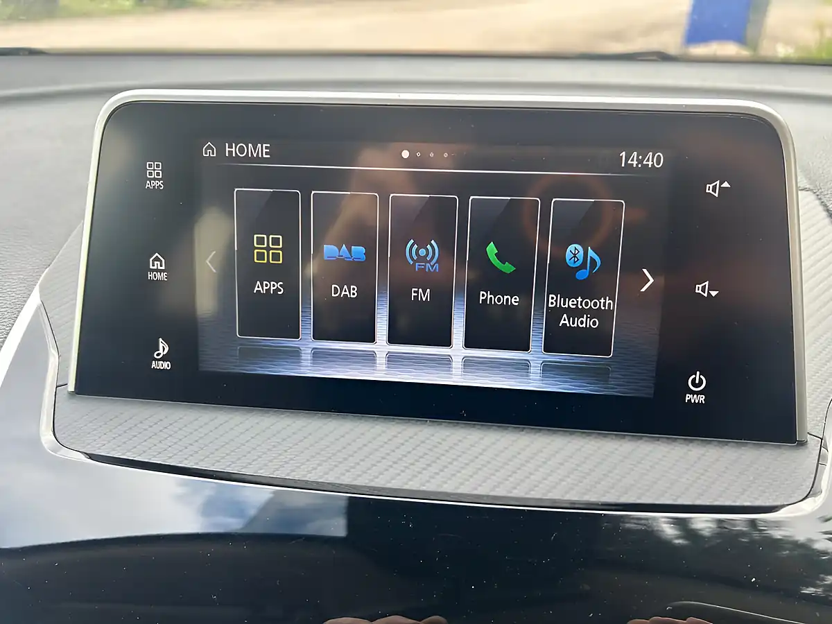 Used 2018 Mitsubishi Eclipse Cross 4 Red - Interior and Exterior details 11
