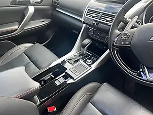 Used 2018 Mitsubishi Eclipse Cross 4 Red - Interior and Exterior details 14