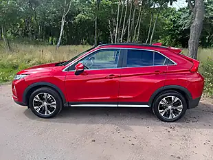 Used 2018 Mitsubishi Eclipse Cross 4 Red - Interior and Exterior details 17