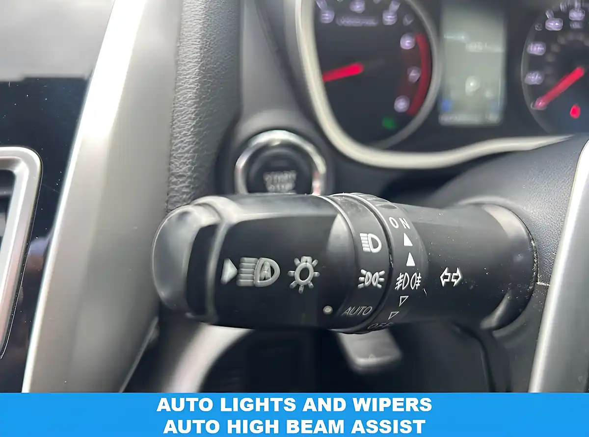 Used 2018 Mitsubishi Eclipse Cross 4 Red - Interior and Exterior details 4