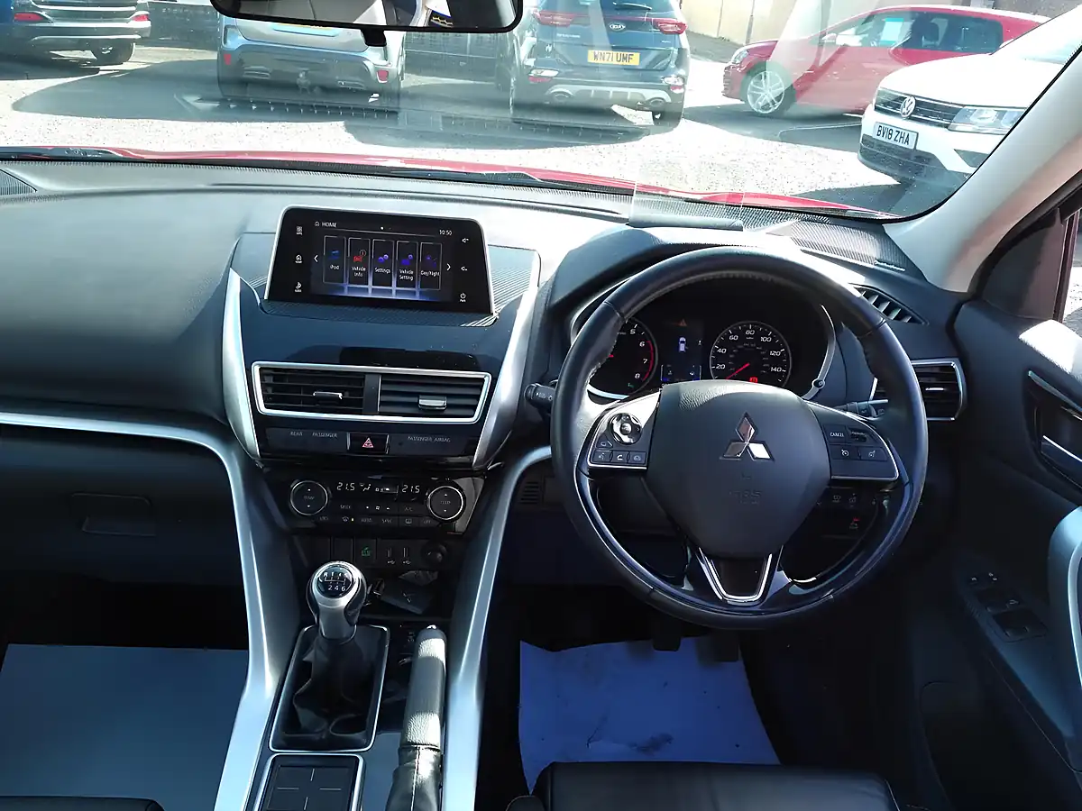 Used 2018 Mitsubishi Eclipse Cross 4 Red - Interior and Exterior details 13