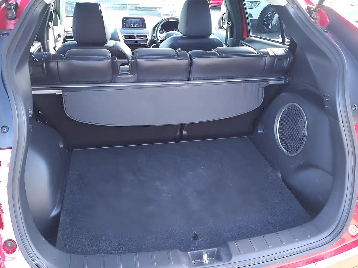 Used 2018 Mitsubishi Eclipse Cross 4 Red - Interior and Exterior details 17