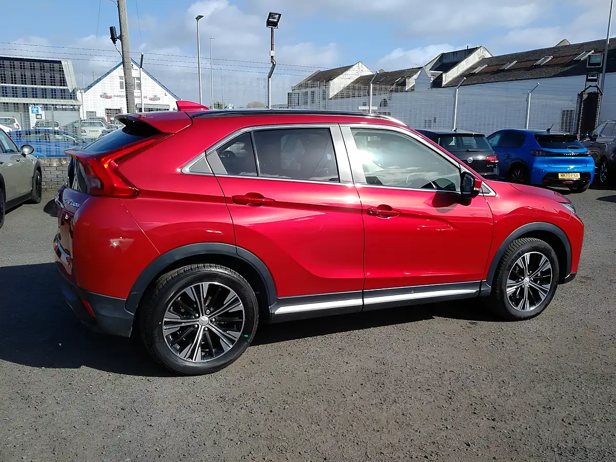Used 2018 Mitsubishi Eclipse Cross 4 Red - Interior and Exterior details 6