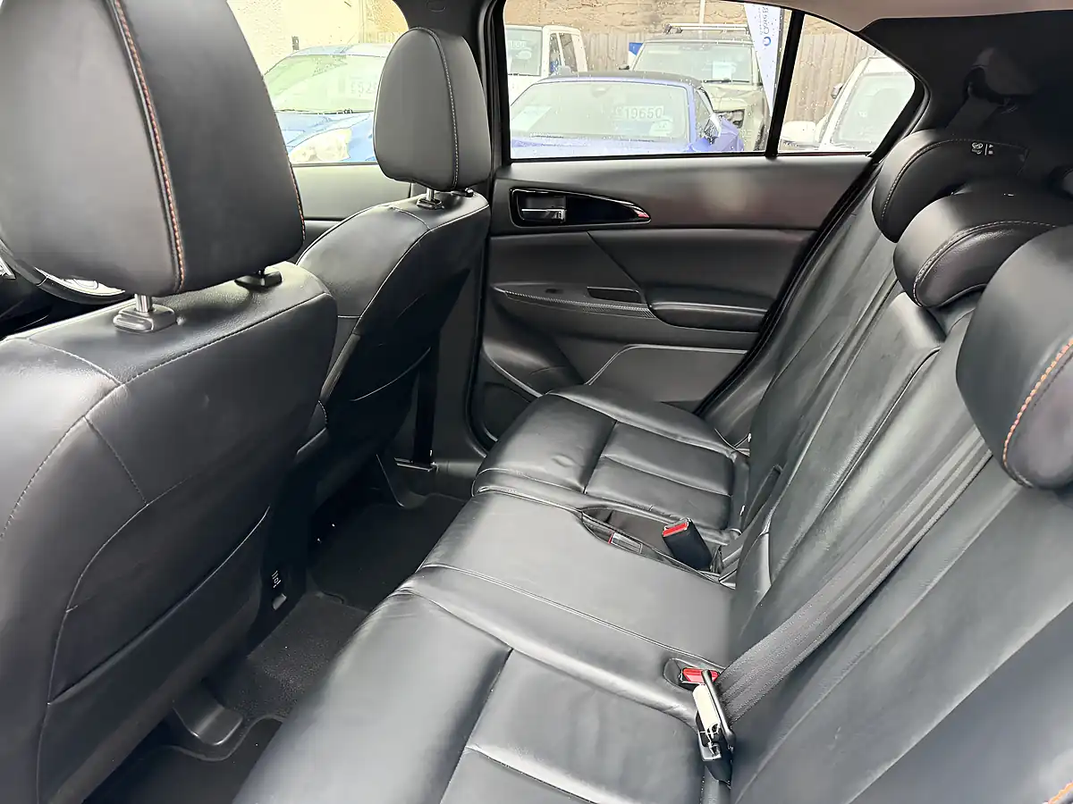 Used 2018 Mitsubishi Eclipse Cross 4 Silver - Interior and Exterior details 18