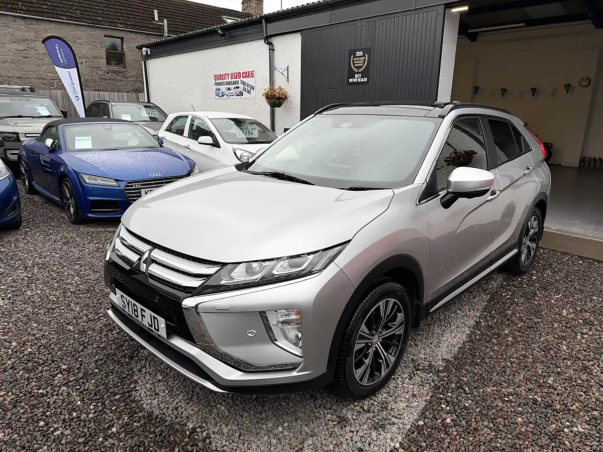 Used 2018 Mitsubishi Eclipse Cross 4 Silver - Interior and Exterior details 3