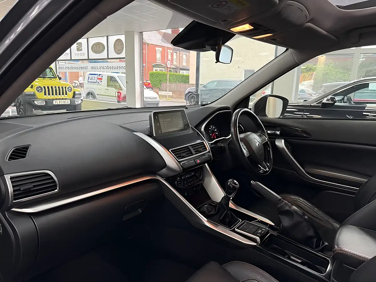 Used 2018 Mitsubishi Eclipse Cross T 4 Atlantic Grey - Interior and Exterior details 17
