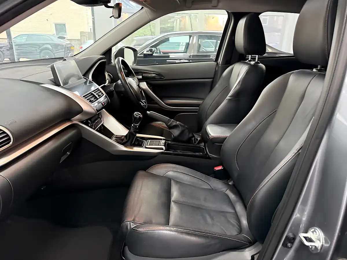 Used 2018 Mitsubishi Eclipse Cross T 4 Atlantic Grey - Interior and Exterior details 18