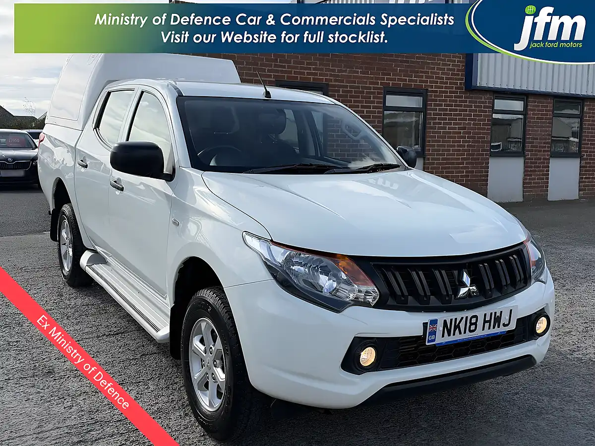 Used 2018 Mitsubishi L200 4Life White - Front View
