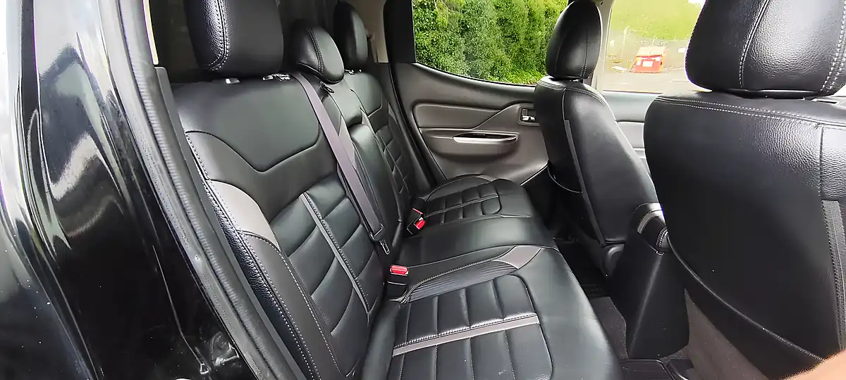 Used 2018 Mitsubishi L200 Barbarian Black - Interior and Exterior details 13