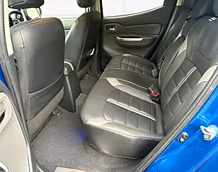 Used 2018 Mitsubishi L200 Barbarian Blue - Interior and Exterior details 11