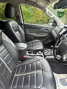 Used 2018 Mitsubishi L200 Barbarian Blue - Interior and Exterior details 10