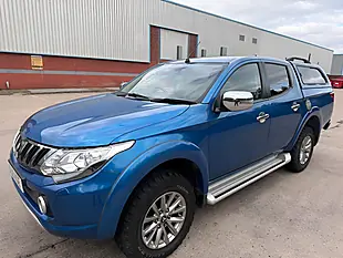 Used 2018 Mitsubishi L200 Barbarian Blue - Interior and Exterior details 2