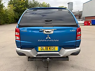Used 2018 Mitsubishi L200 Barbarian Blue - Interior and Exterior details 8