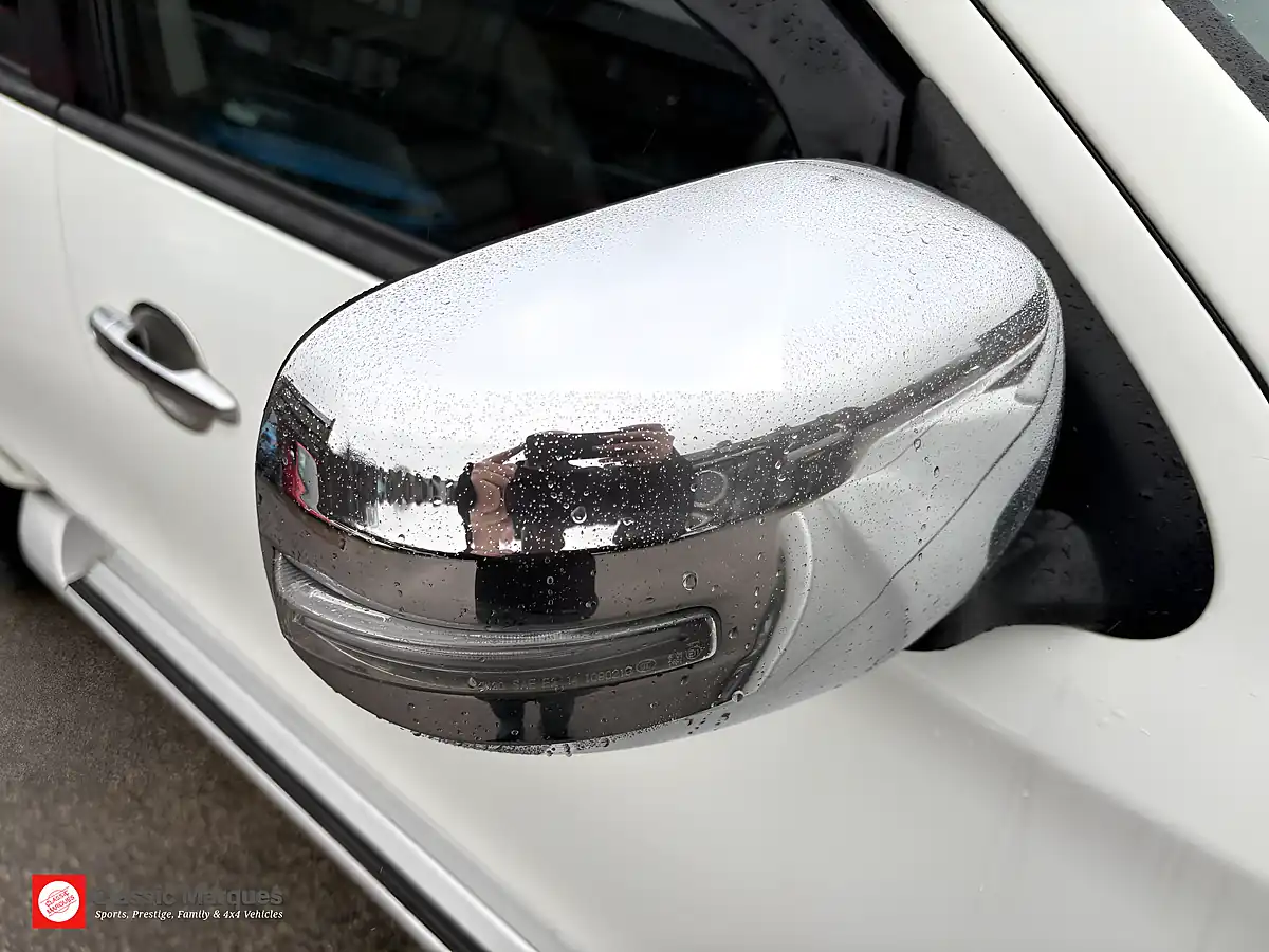Used 2018 Mitsubishi L200 Barbarian Double Cab White - Interior and Exterior details 11