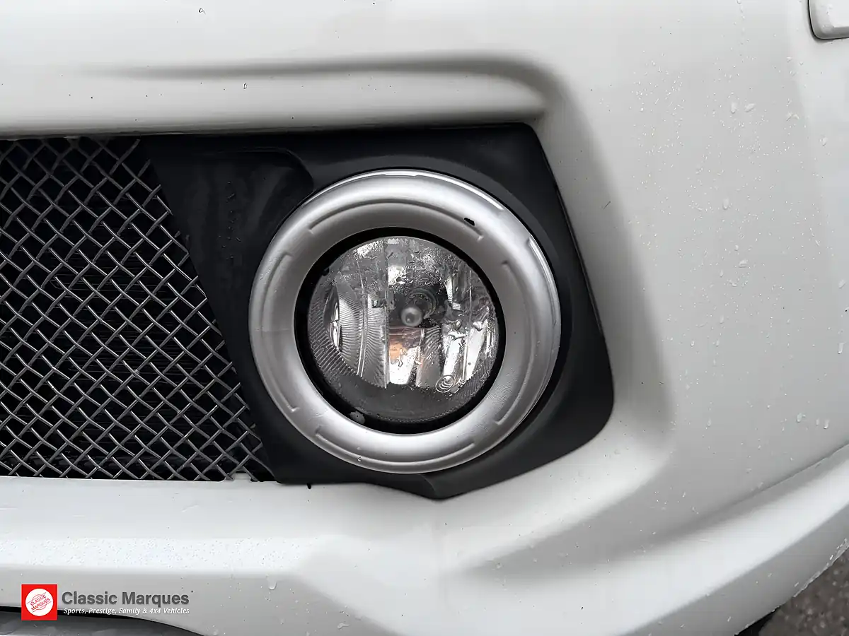 Used 2018 Mitsubishi L200 Barbarian Double Cab White - Interior and Exterior details 12