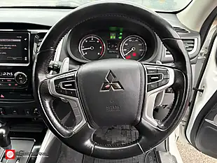 Used 2018 Mitsubishi L200 Barbarian Double Cab White - Interior and Exterior details 14