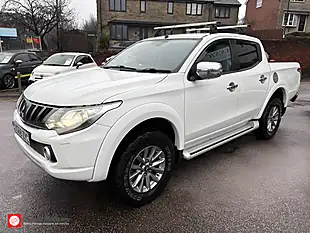 Used 2018 Mitsubishi L200 Barbarian Double Cab White - Interior and Exterior details 4