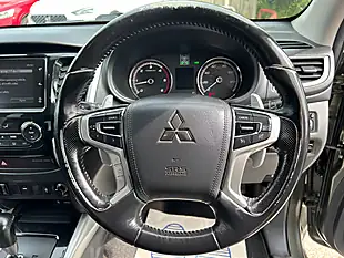 Used 2018 Mitsubishi L200 Barbarian Green - Interior and Exterior details 14