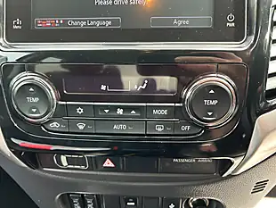Used 2018 Mitsubishi L200 Barbarian Green - Interior and Exterior details 17