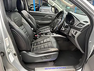 Used 2018 Mitsubishi L200 Barbarian Silver - Interior and Exterior details 12