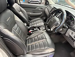 Used 2018 Mitsubishi L200 Barbarian Silver - Interior and Exterior details 13