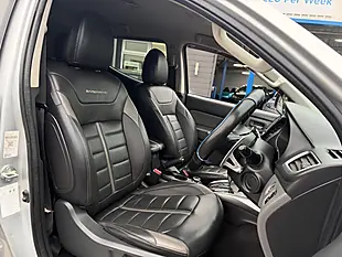 Used 2018 Mitsubishi L200 Barbarian Silver - Interior and Exterior details 16
