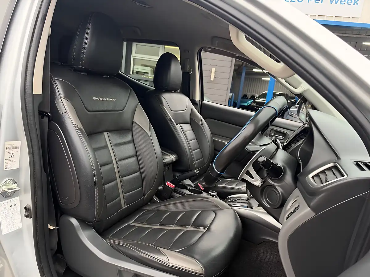 Used 2018 Mitsubishi L200 Barbarian Silver - Interior and Exterior details 16