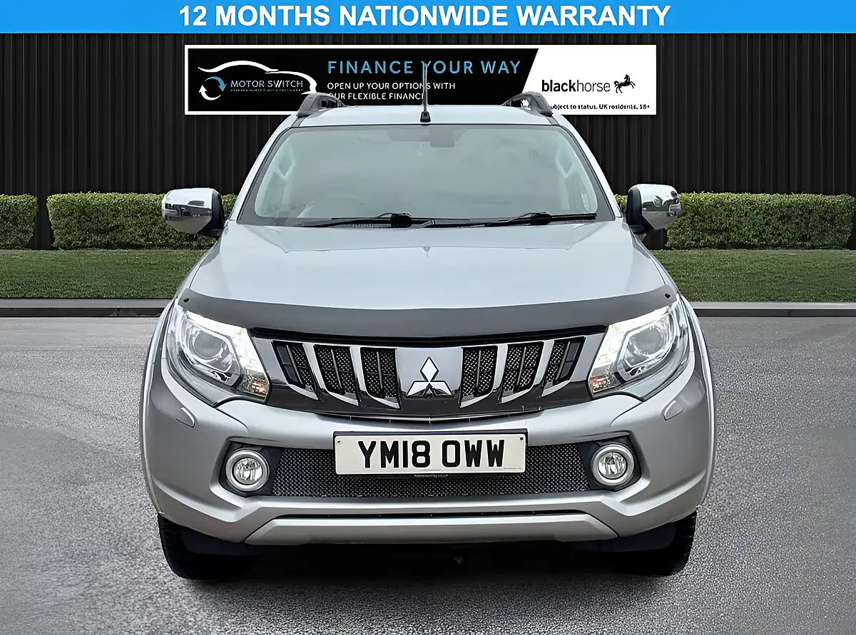Used 2018 Mitsubishi L200 Barbarian Silver - Interior and Exterior details 2