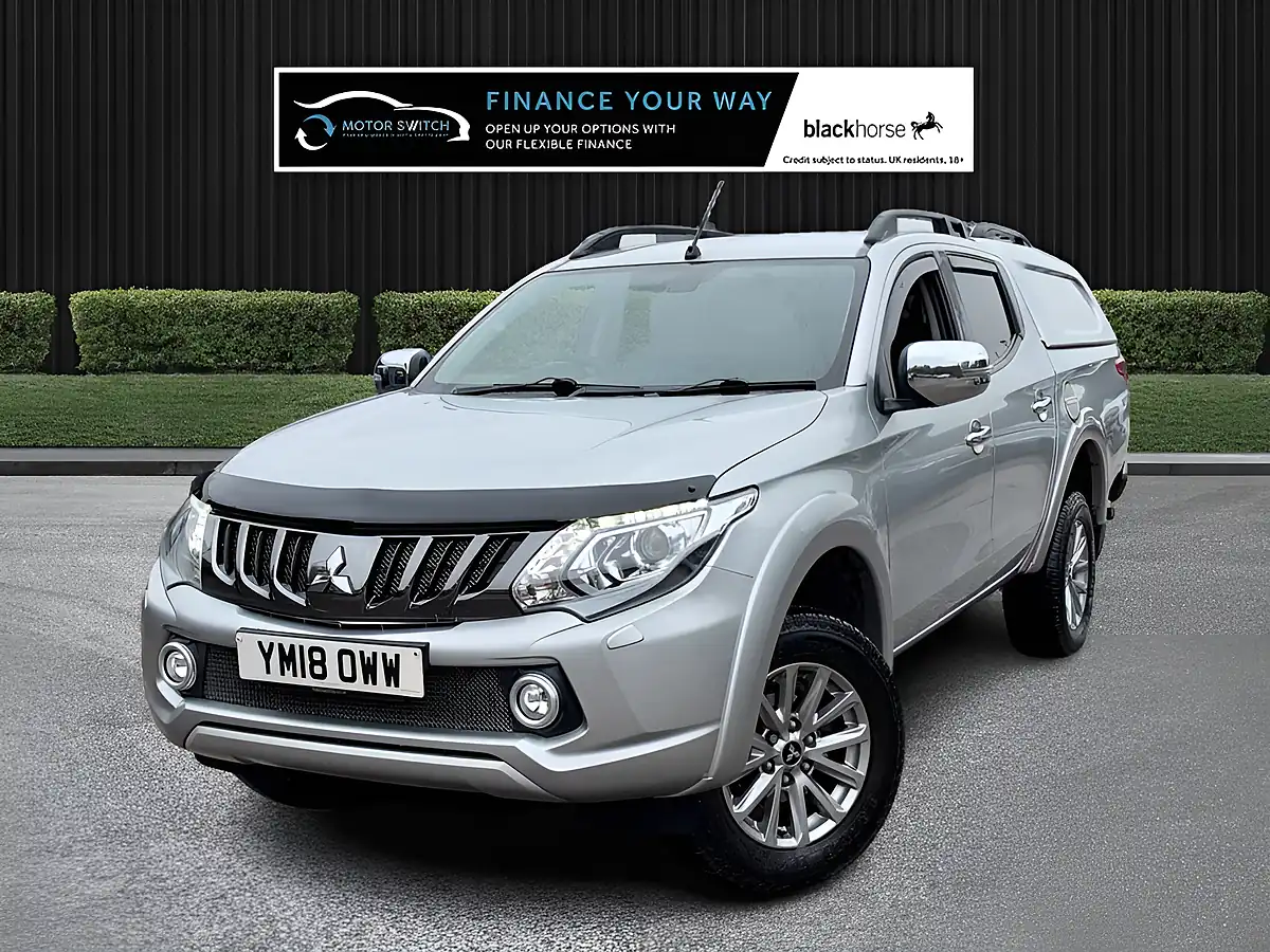 Used 2018 Mitsubishi L200 Barbarian Silver - Interior and Exterior details 3