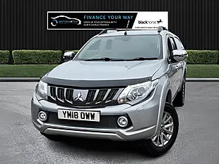 Used 2018 Mitsubishi L200 Barbarian Silver - Interior and Exterior details 6