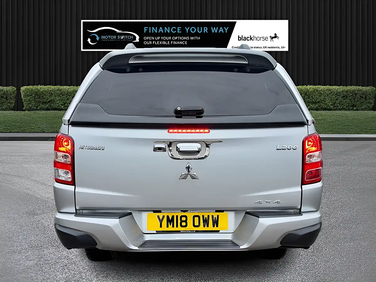 Used 2018 Mitsubishi L200 Barbarian Silver - Interior and Exterior details 9