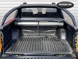 Used 2018 Mitsubishi L200 Barbarian Svp Ii Diamond Black - Interior and Exterior details 10