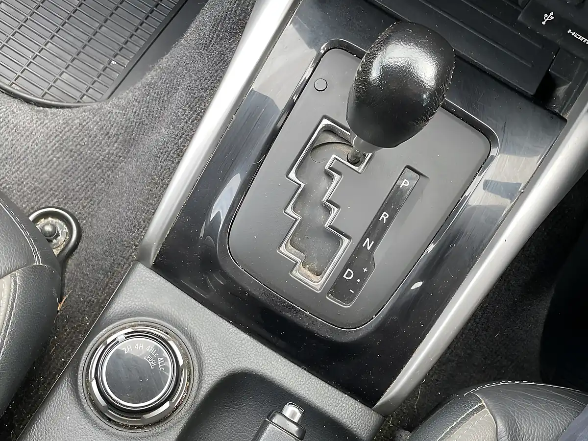 Used 2018 Mitsubishi L200 Dc Barbarian Red - Interior and Exterior details 20