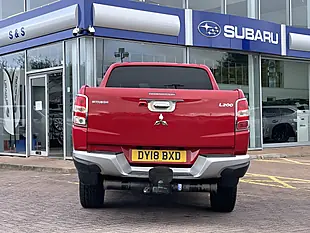 Used 2018 Mitsubishi L200 Dc Barbarian Red - Interior and Exterior details 5