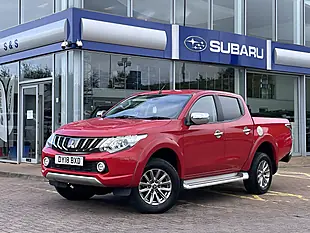 Used 2018 Mitsubishi L200 Dc Barbarian Red - Interior and Exterior details 8